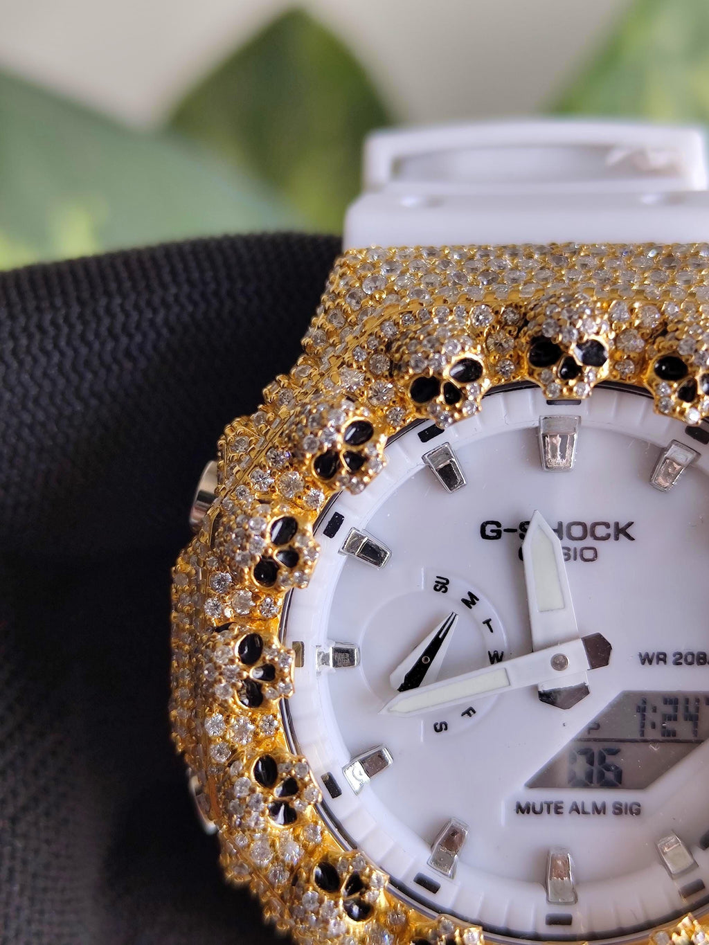 Custom Iced Out Moissanite Watch  – Gold Finish – Skull bazel