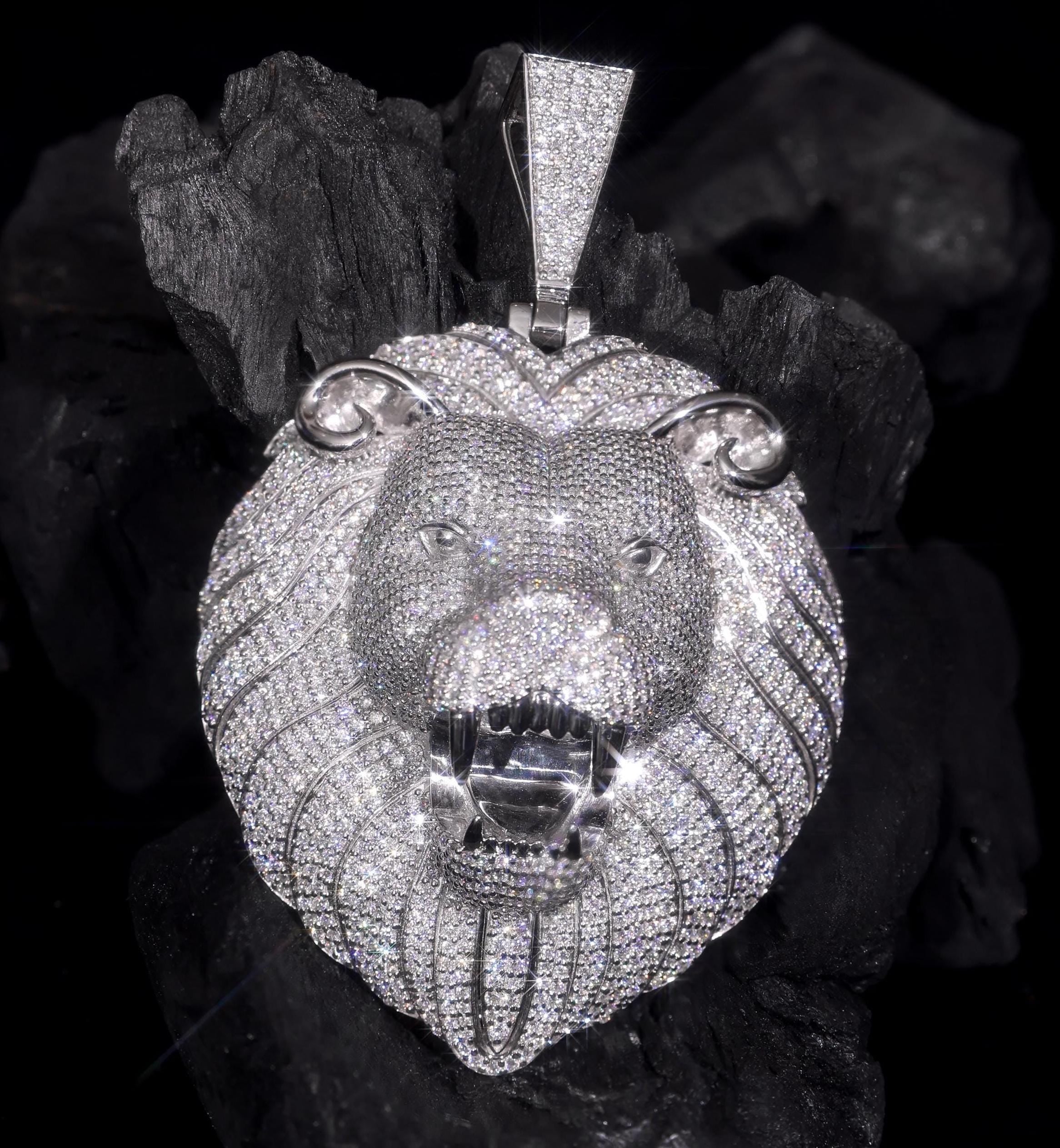 Majestic Lion Head Sterling Silver Moissanite Pendant