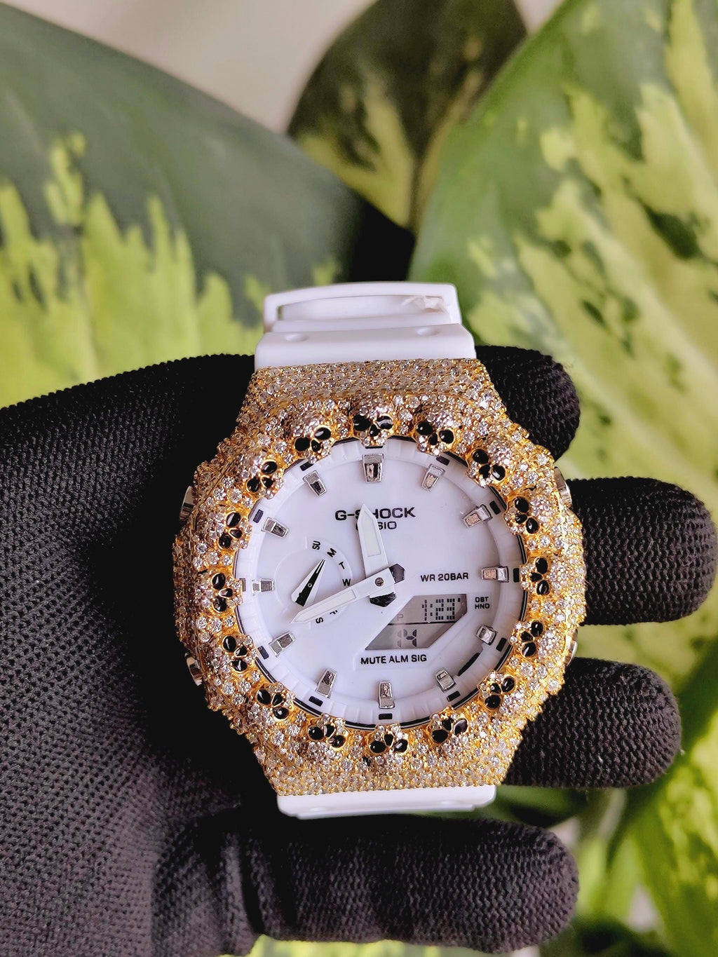 Custom Iced Out Moissanite Watch  – Gold Finish – Skull bazel