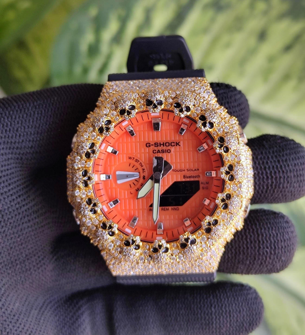 Custom Iced Out Moissanite Watch  – Gold Finish – Skull bazel
