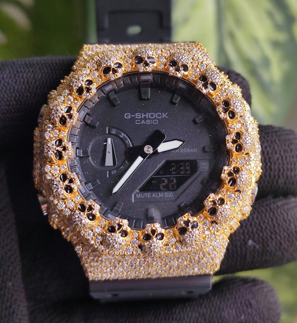 Custom Iced Out Moissanite Watch  – Gold Finish – Skull bazel